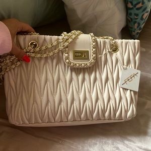 Leather midsize handbag